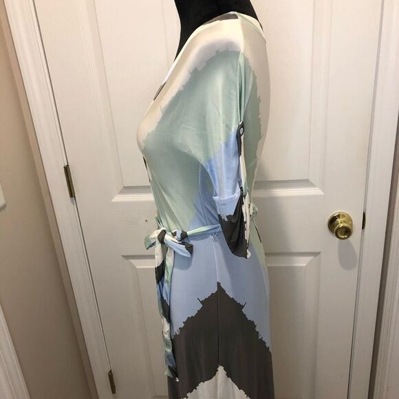 BCBG MAXAZRIA 3/4 sleeve midi dress size small - Picture 7 of 11